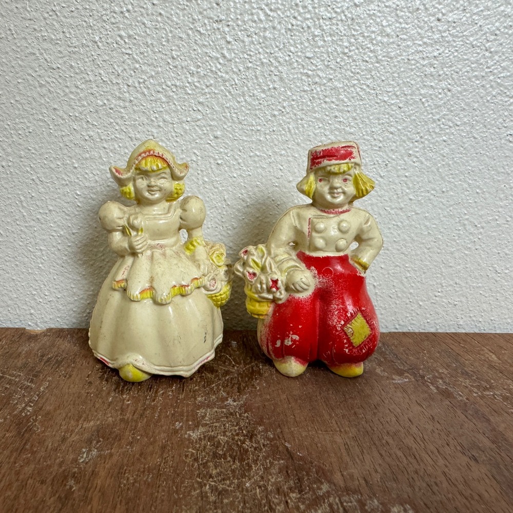 Vintage Dutch Boy Girl Salt Pepper Shakers Set Holland Souvenir‎ Novelty Decor